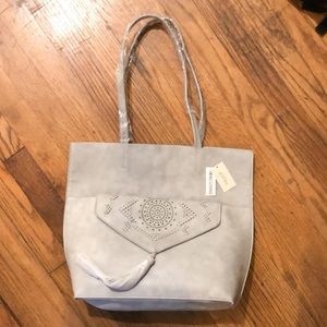 Francescas tote bag w/ removable clutch. (Suede)